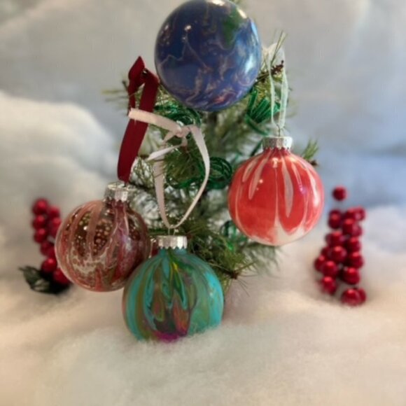 Unique Hand Painted & Sealed Christmas ornaments, plastic SET of 4 - Picture 1 of 3